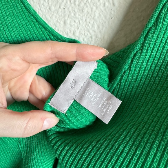 H&M Green Ribbed Tank Top - Picture 4 of 4